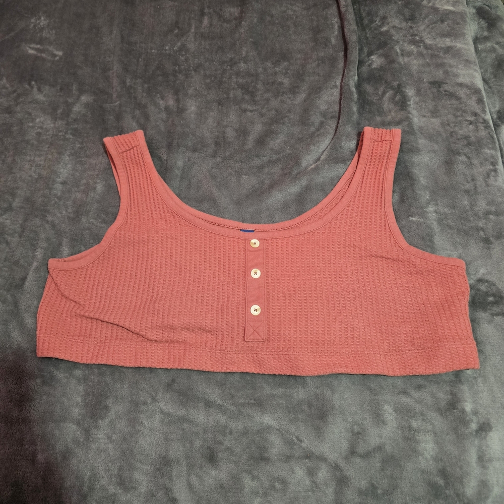 ✨️OLD NAVY (3XL) Coral Ribbed Cropped Tank Top with Buttoned Design